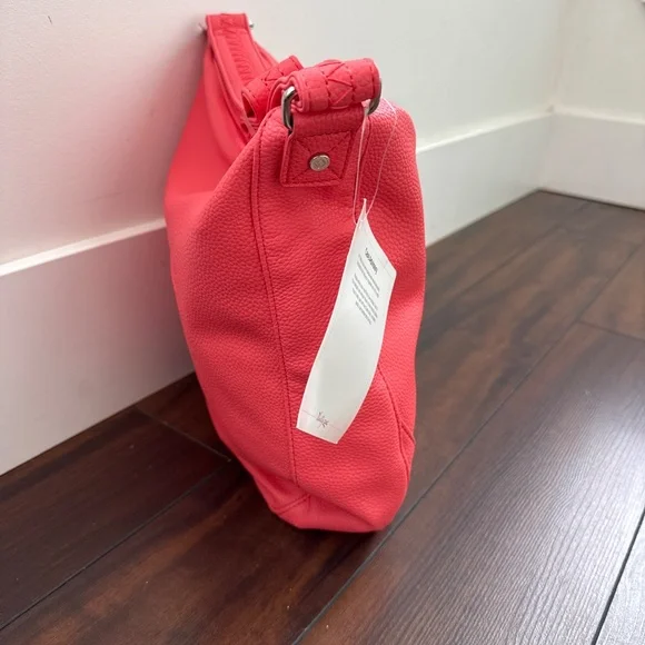 Purse - Picture 2 of 6